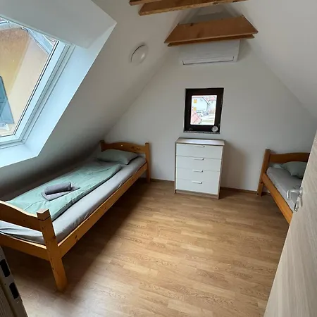 Hiska Home- Terme Catez - Vkljucene Kopalne Karte