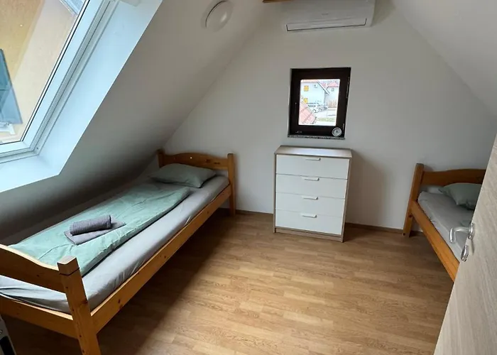 Hiska Home- Terme Catez - Vkljucene Kopalne Karte